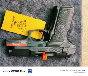 stoger 8000